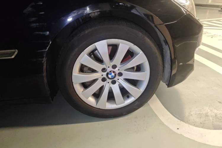 Used BMW 7 Series 2013 730Li Leading Model Right Front Wheel Hub