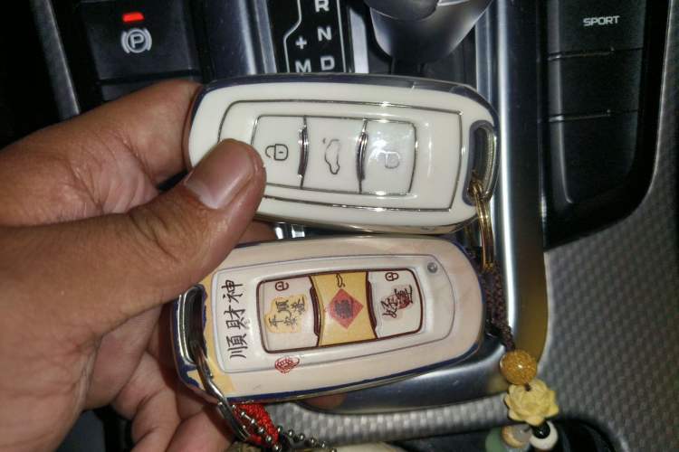 Used Geely Auto Emgrand GS 2016 Sport Edition 1.8L Automatic LingShang Model Interior 1