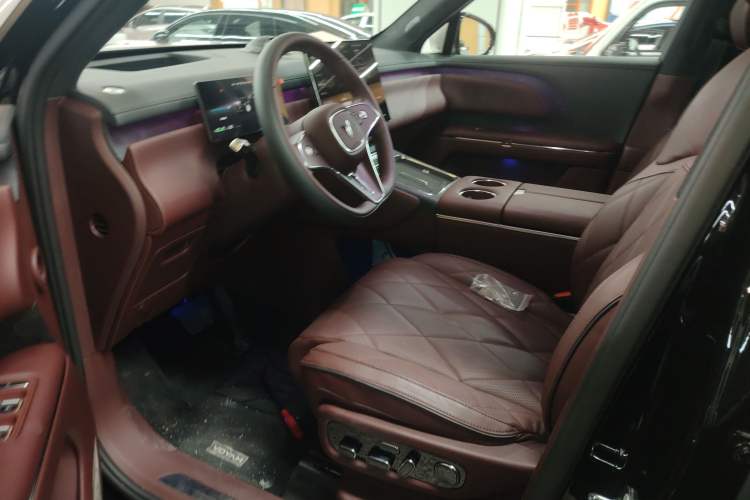 Used VOYAH Titan 2026 Model Max+ Left Front Seat