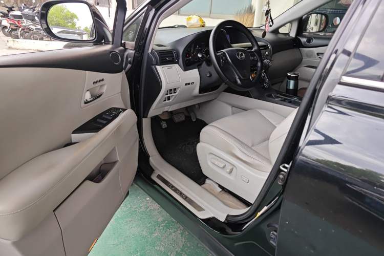 Used Lexus RX Classic 2010 350 Elegant Edition Driver Seat