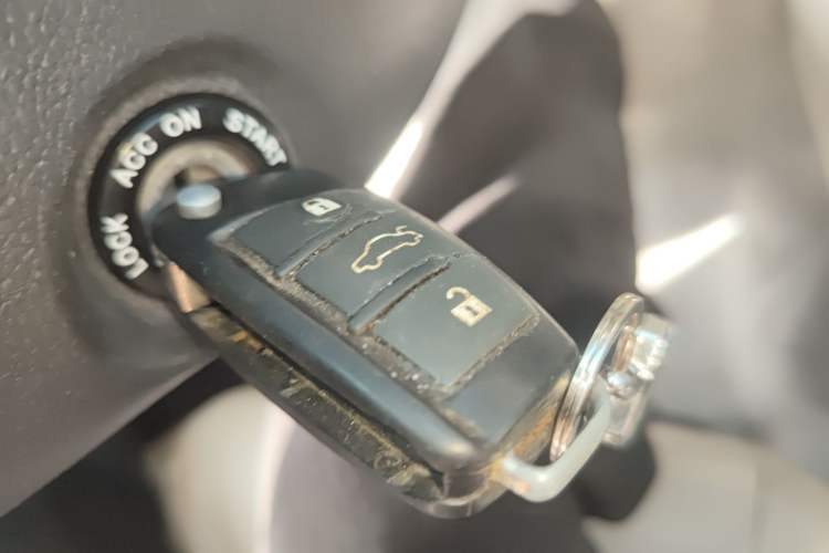 Used JAC Refine M4 2020 2.0 CTI Diesel Manual JingShang Version China VI Standard Vehicle Key