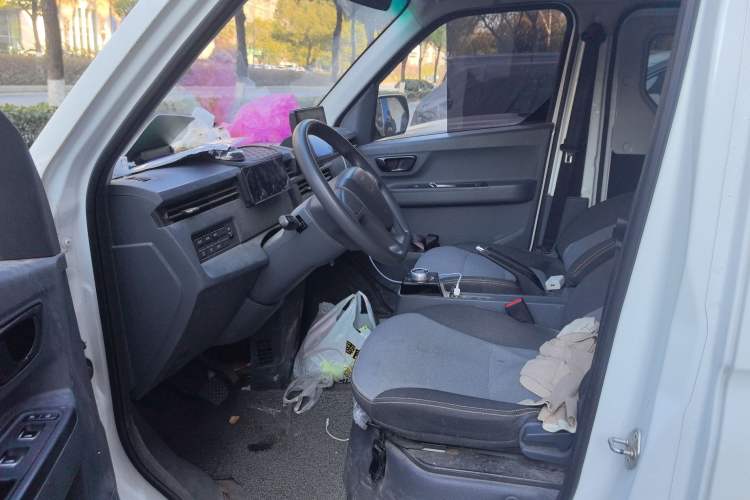 Used Farizon Xingxiang V 2024 Star Enjoy V6E Feature Edition with CATL 41.86 kWh