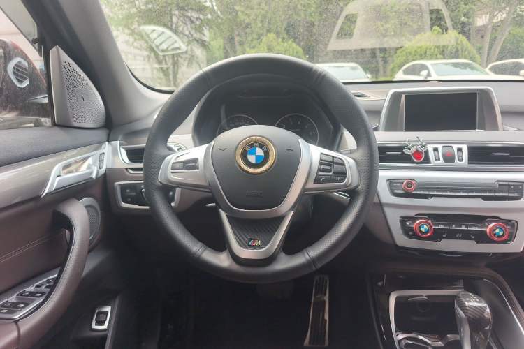 Used BMW X1 2018 sDrive18Li Luxury Model Steering Wheel