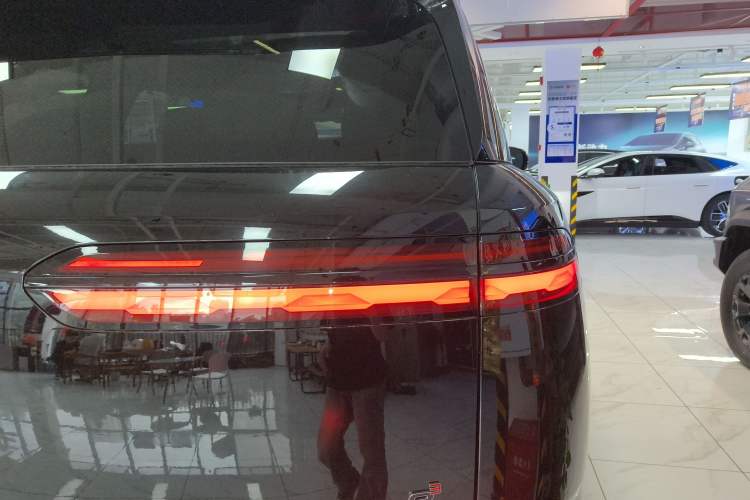 Used Denza N8L 2025 Model Zunrong Model Right Rear Taillight