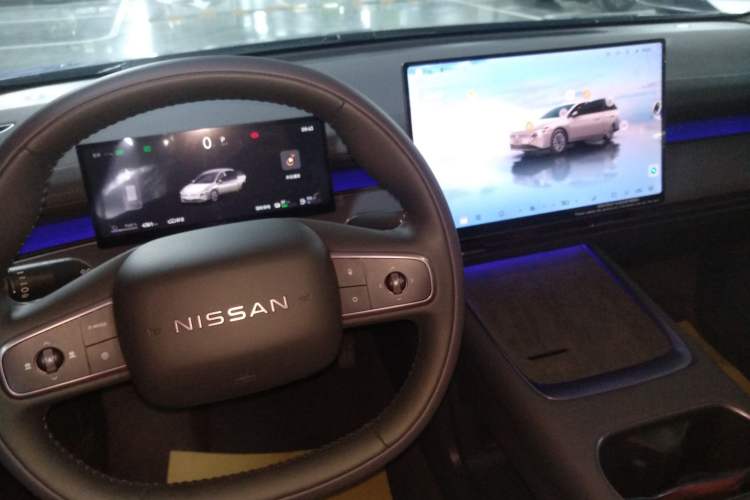 Used Nissan N6 2026 Model 180 Max Gear Lever