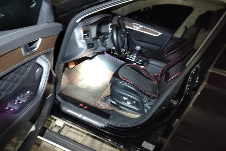 Used Hongqi HS7 2021 2.0T DCT Two-Wheel Drive Smart Connect Flagship Edition