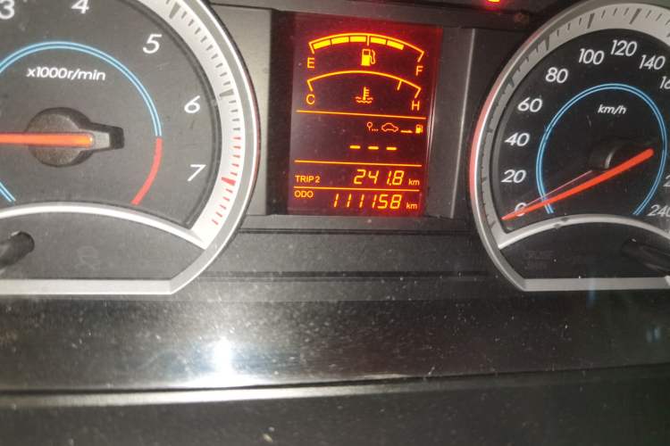 Used Bestune B50 2012 1.6L manual sunroof version Odometer Close Up