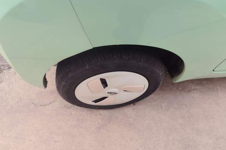 Used Chery QQ Ice Cream 2022 170km Sundae Phosphate Lithium-Ion Right Rear Wheel Hub