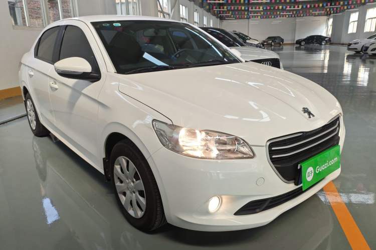 Used Peugeot 301 2016 1.6L Manual Comfort Edition Front Right 45 Deg