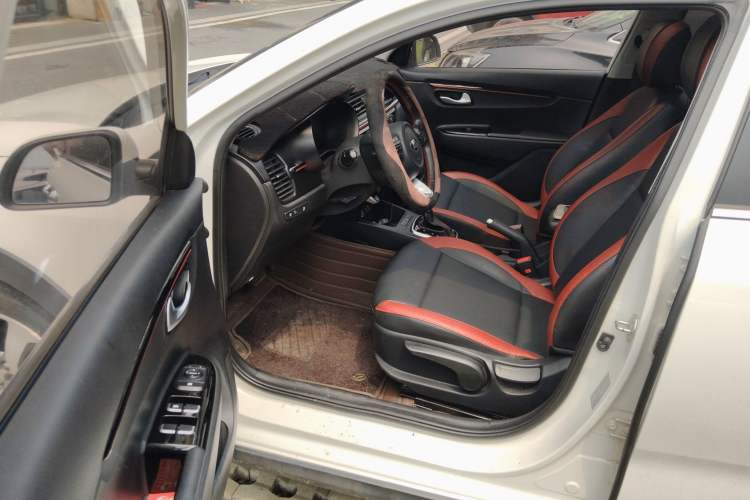 Used Kia KX Cross 2019 1.6L Automatic Dynamic Sunroof Version China VI Driver Seat