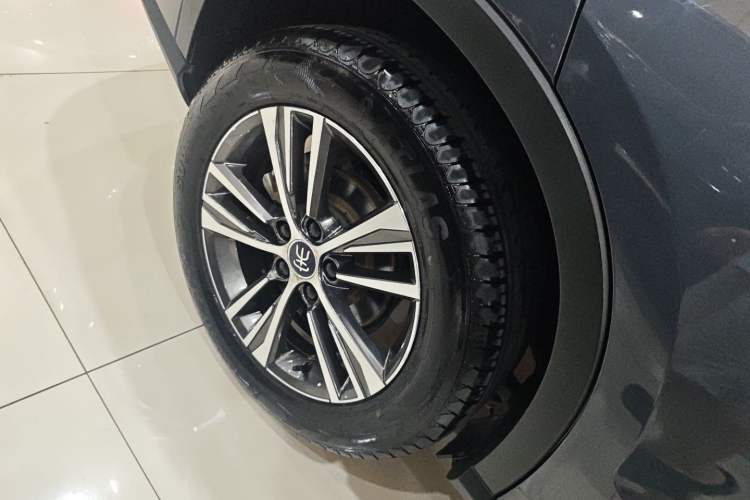 Used BYD Song Pro 2019 1.5T Automatic Luxury Model Right Rear Wheel Hub