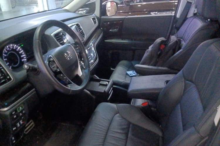 Used Honda Odyssey 2021 2.0L Rui·Luxury Edition Left Front Seat