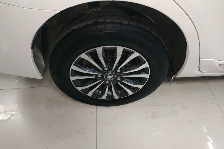 Used Toyota Corolla 2017 Revised Version 1.2T S-CVT GL-i
