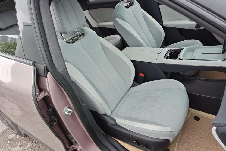 Used VOYAH COURAGE 2024 Four-Wheel Drive Global Edition