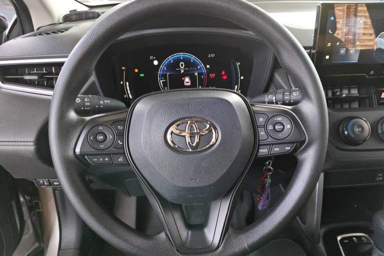 Used Toyota Corolla Cross 2023 2.0L Pioneer Edition
