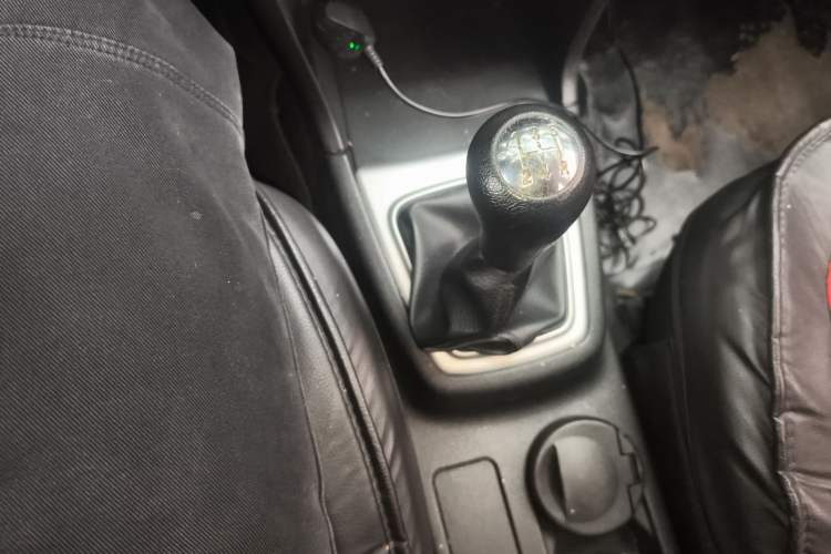 Used CHANGAN KAICHENG Ounuo S 2017 1.5L Base Version