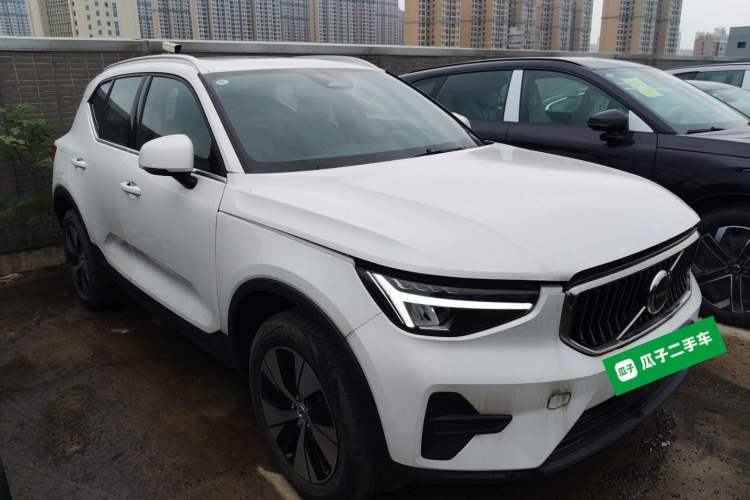 Used Volvo XC40 2024 B3 Zhiyuan Luxury Edition Front Right 45 Deg