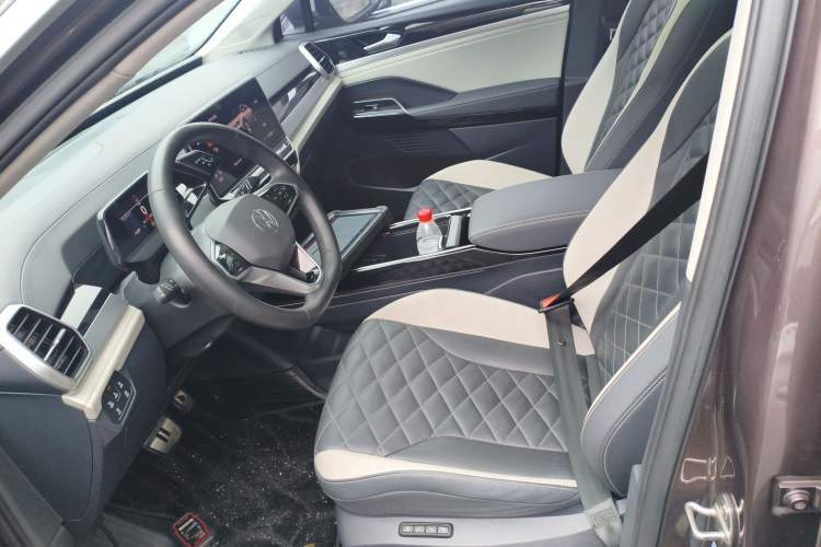 Used Volkswagen ID.6 CROZZ 2021 Long-Range PRO Edition Left Front Seat