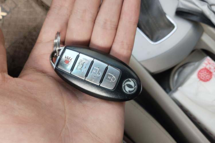 Used Dongfeng Aeolus A60 2012 1.6L Automatic Luxury Version
