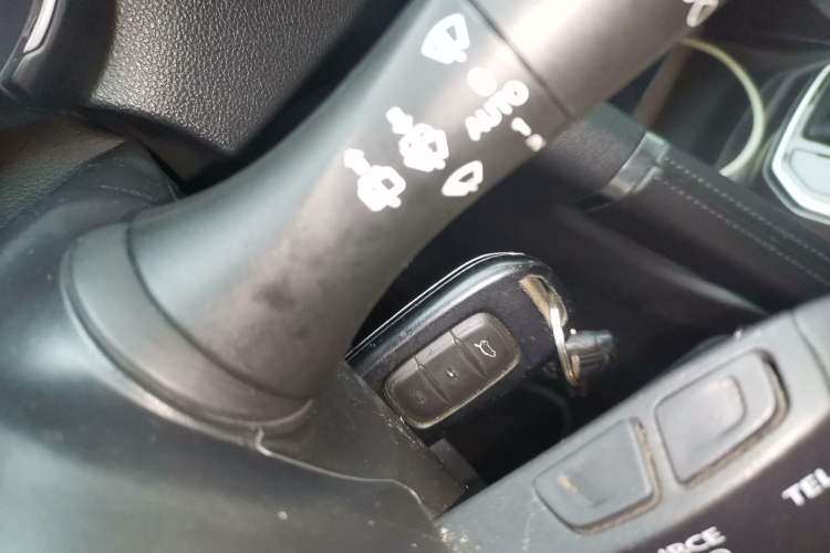 Used Renault Koleos 2017 2.0L Two-Wheel-Drive Leading Edition