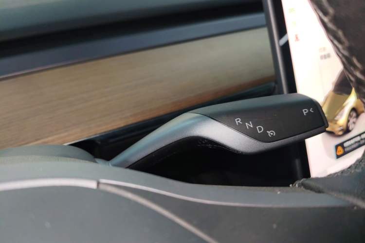 Used Tesla Model Y 2022 Rear-Wheel-Drive Version
