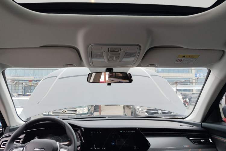 Used Oshan X7 PLUS 2022 1.5T Blue Whale Edition Automatic ZhiZun Model
