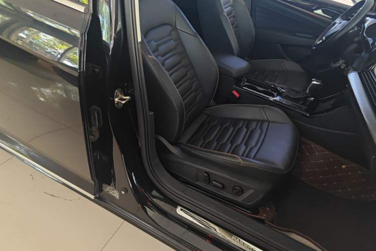 Used Volkswagen Passat 2021 330TSI Elite Edition
