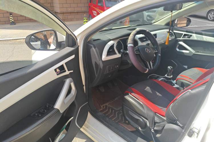 Used JAC Group Refine S2 2015 1.5L Manual Luxury Smart Model Driver Seat