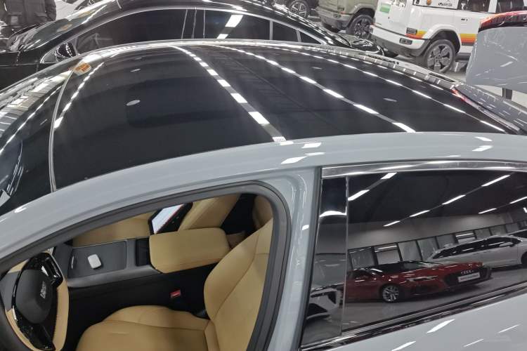 Used Geely Galaxy L6 2023 125km Starship Roof