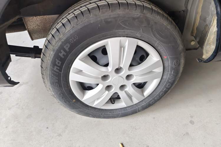 Used FORTHING Lingzhi 2023 M5L 1.6L Base Model 5 Seats Right Rear Wheel Hub