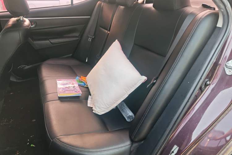 Used Toyota Levin 2017 Revised Dual-Engine 1.8H GS E-CVT Elite Sunroof Version China V Standard