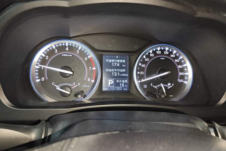 Used Toyota Highlander 2015 2.0T Four-Wheel Drive Luxury Edition 7-Seater Instrument Cluster