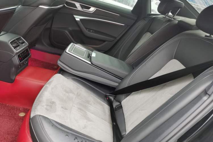 Used Audi A6L 2024 45 TFSI quattro Prestige Dynamic Edition
