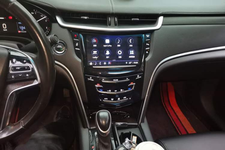 Used Cadillac XTS 2018 28T Tech Edition Audio And AC Panel