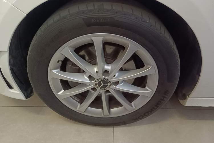 Used Mercedes-Benz A-Class 2021 A 200 L Sport Sedan Fashion Model
