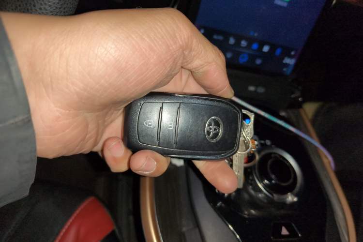 Used Toyota bZ3 2024 517 km Elite PRO Vehicle Key