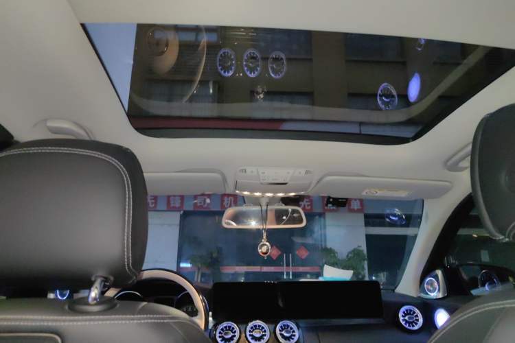 Used Mercedes-Benz C-Class 2017 Facelift C 200 L Sport Edition Headliner