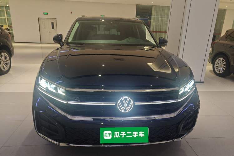 Used Volkswagen Touareg 2025 2.0 TSI Sharp Edition Front