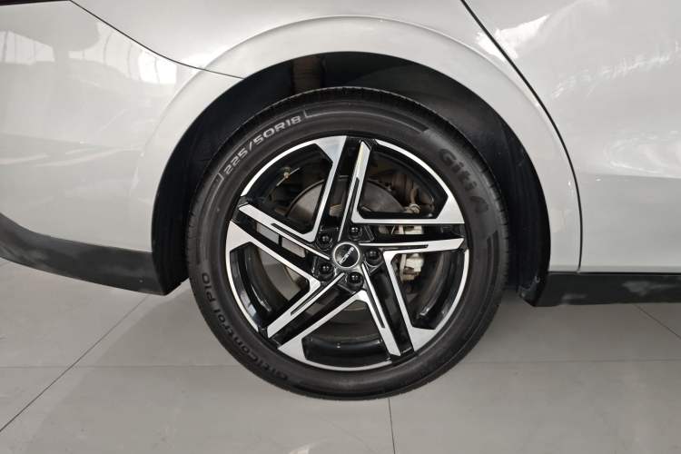 Used Roewe D7 2023 DMH 125km Excellence Edition