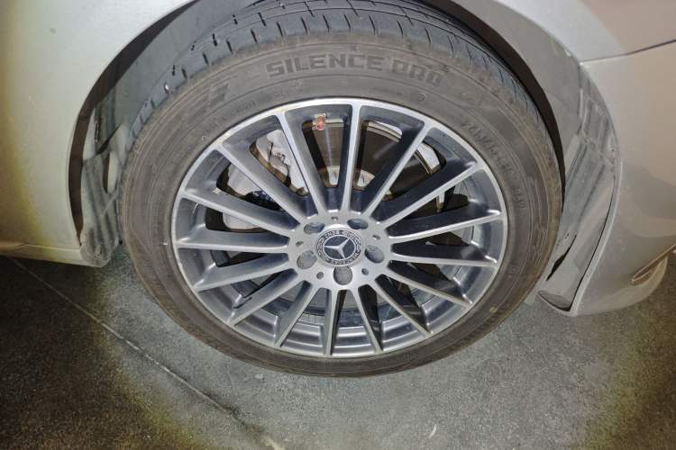 Used Mercedes-Benz E-Class 2021 Facelift E 260 L
