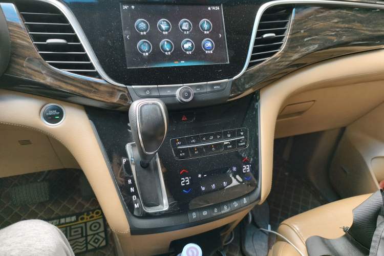 Used Buick GL8 2017 ES 28T Flagship Model China V Standard