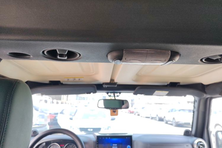 Used Jeep Wrangler 2014 3.0L Sahara Four-Door Edition Headliner