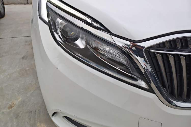 Used Buick GL8 2018 ES 28T Comfort Model China VI Standard Right Front Headlight