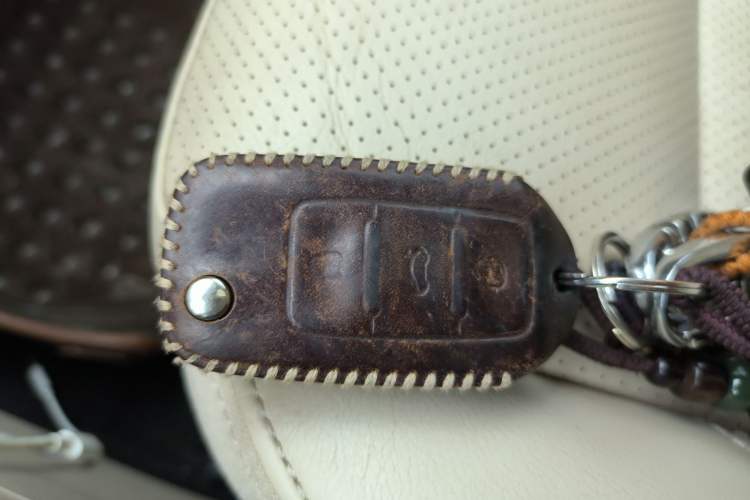 Used Volkswagen Tiguan 2015 1.8TSI Automatic Two-Wheel Drive Luxury Model Vehicle Key