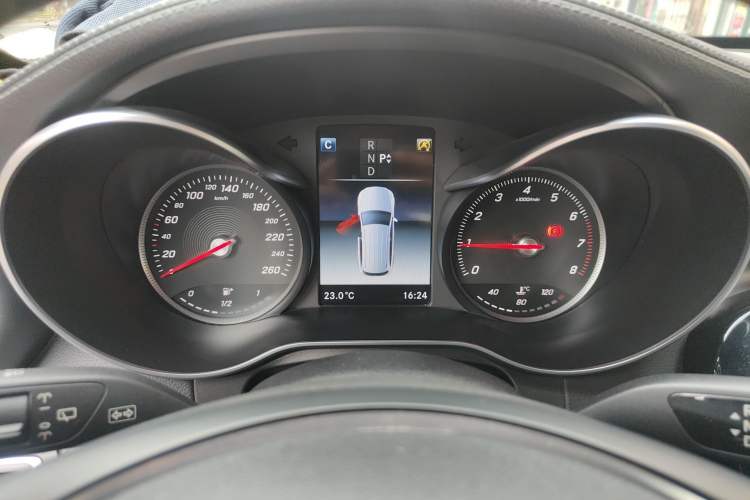 Used Mercedes-Benz GLC 2017 GLC 200 4MATIC
