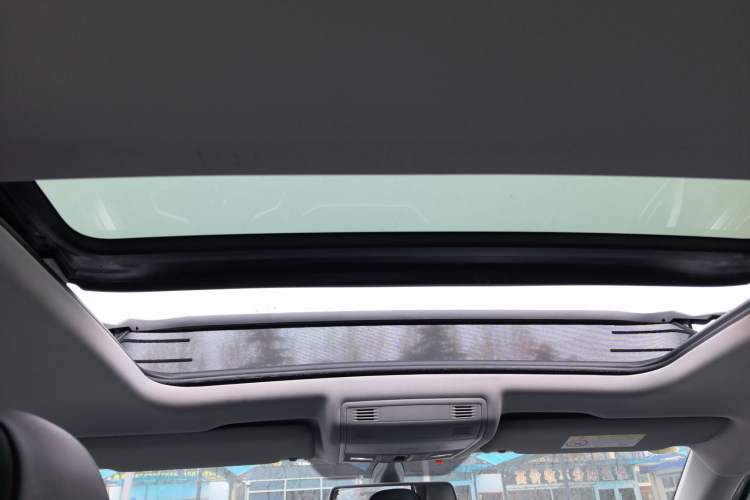 Used Volkswagen Tacqua 2023 200TSI DSG Joy-Connect Edition
