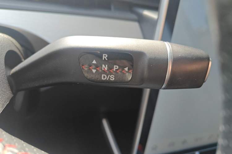 Used NETA V 2022 Long-Range Industry Custom Edition
