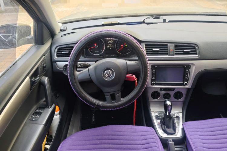 Used Volkswagen Lavida 2013 Restyled Classic 1.6L Automatic Comfort Edition Steering Wheel