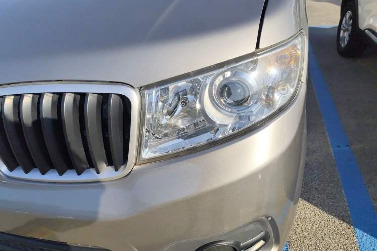 Used Jinbei New Hiace X30L 2021 1.5L Wealth Van Non-Air-Conditioned Version China VI Standard SWC15M
