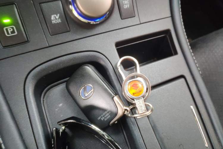Used Lexus CT 2017 CT200h Elite Edition Monotone China VI